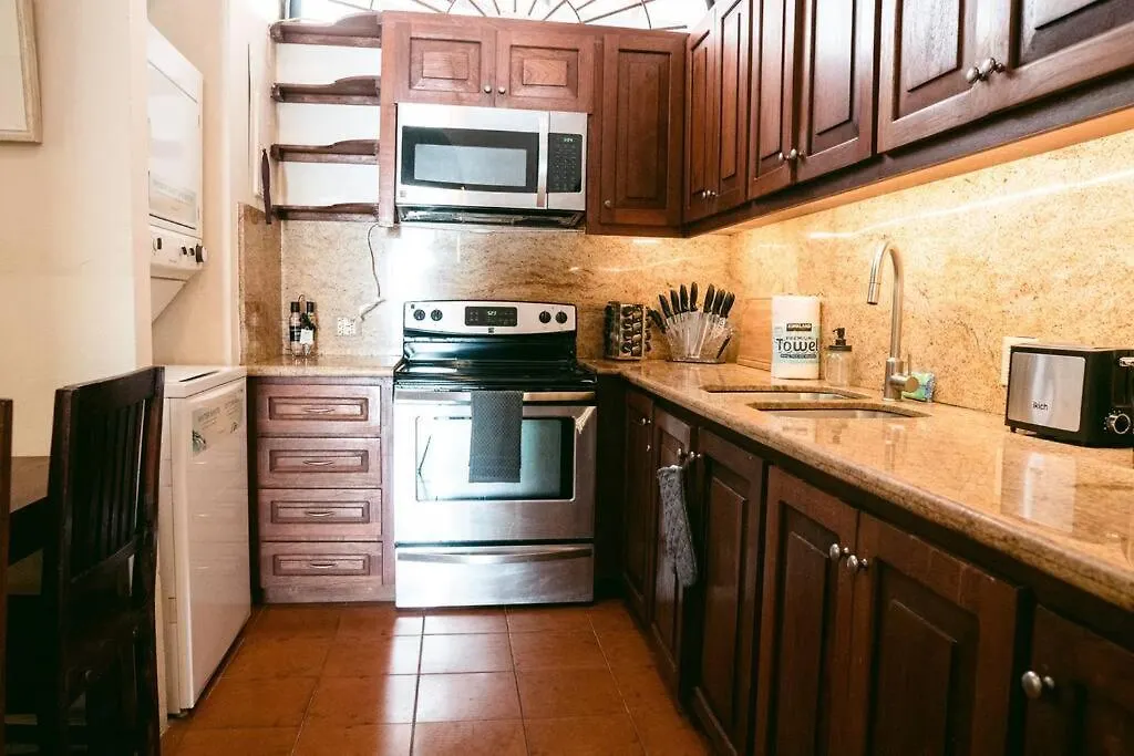 サンジョアンColonial Style Apt Located In Great Location Osjアパートメント サンジョアン