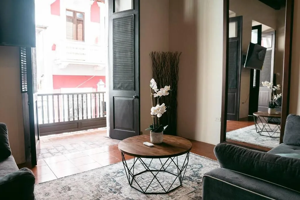 アパート サンジョアンColonial Style Apt Located In Great Location Osjアパートメント