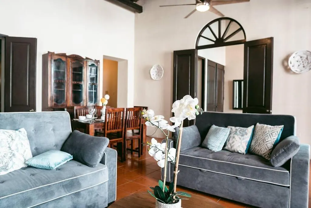 アパート サンジョアンColonial Style Apt Located In Great Location Osjアパートメント