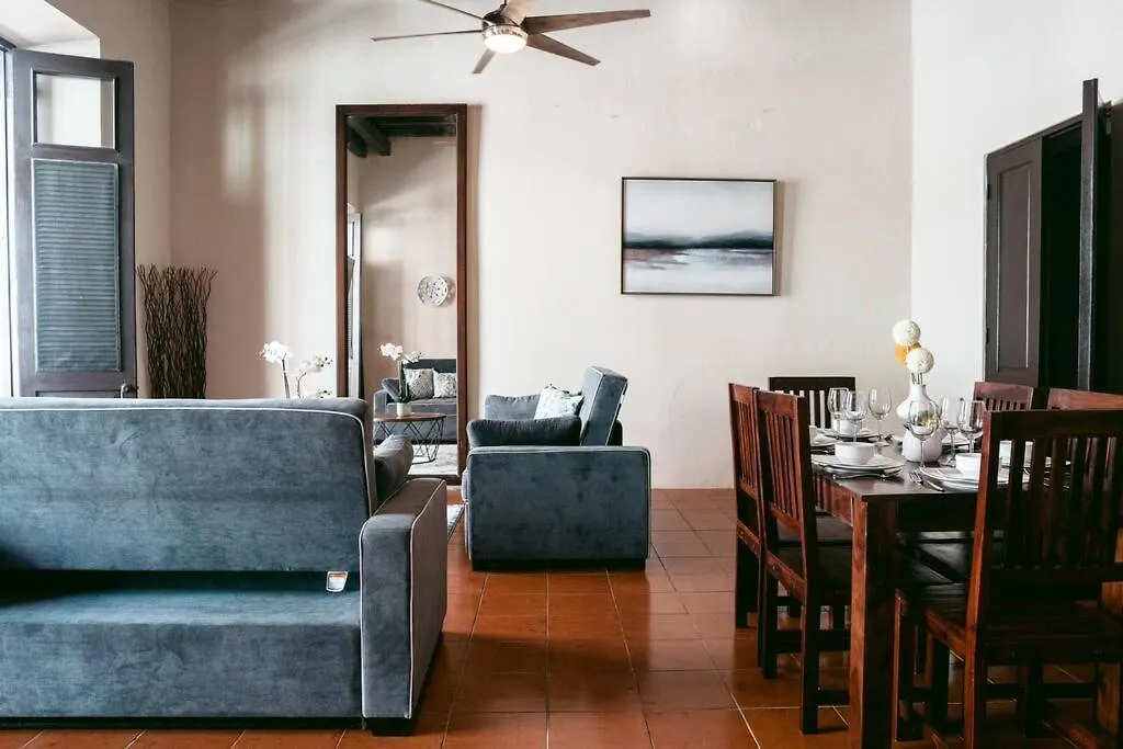 アパート サンジョアンColonial Style Apt Located In Great Location Osjアパートメント